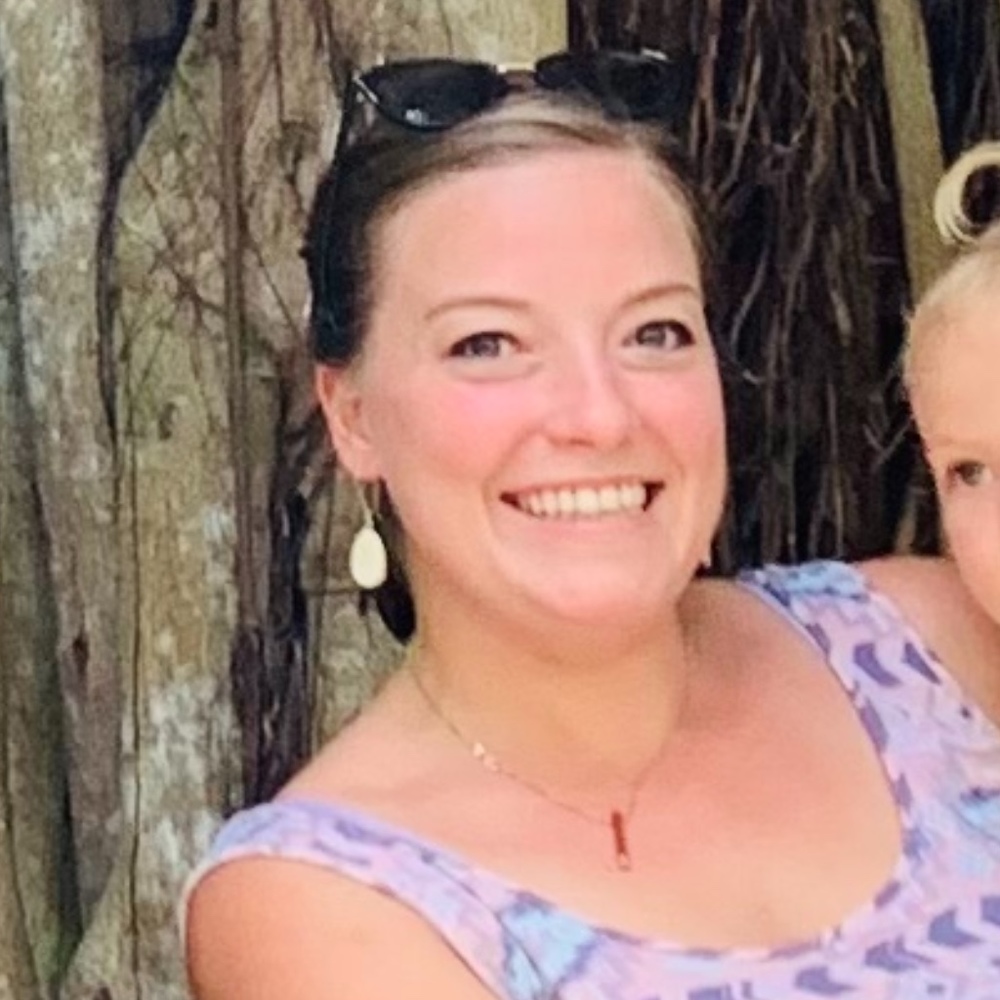 Meet your Posher, Becca